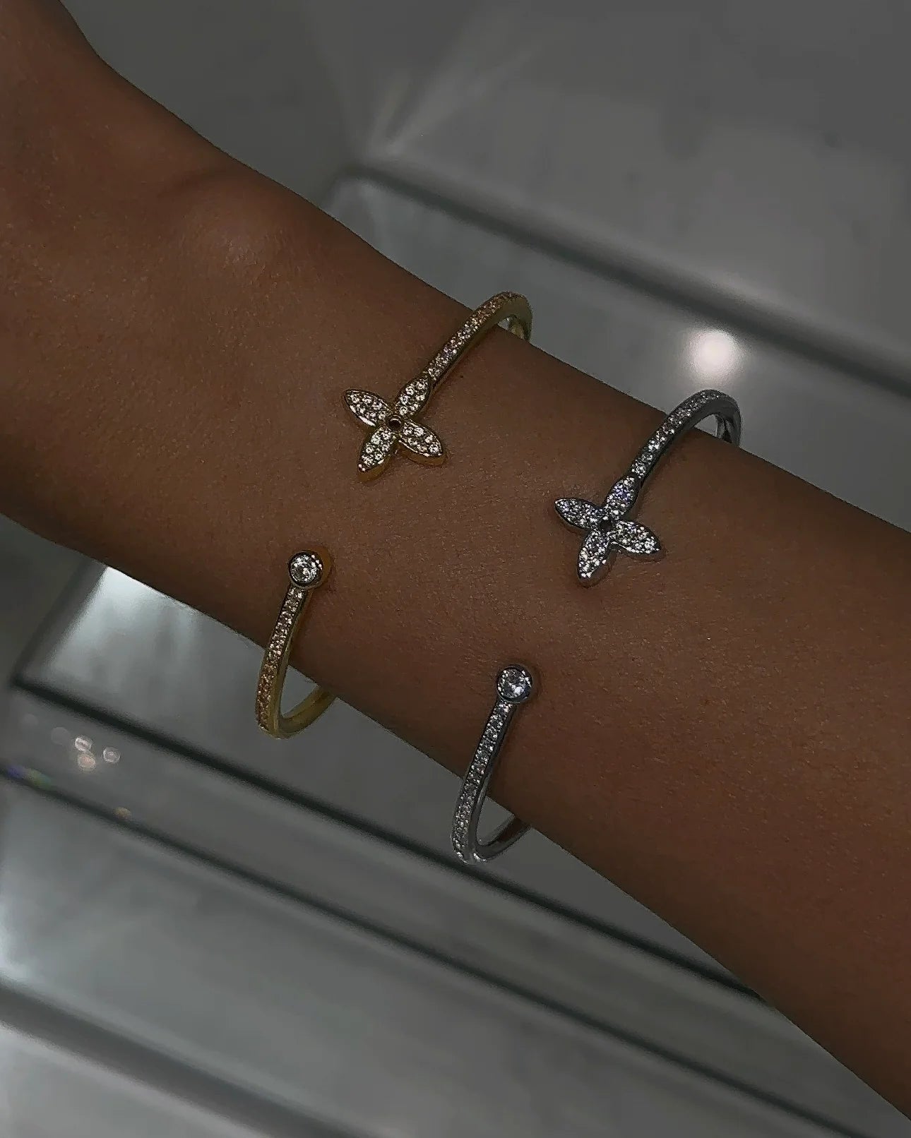 LOUISA BANGLE SILVER