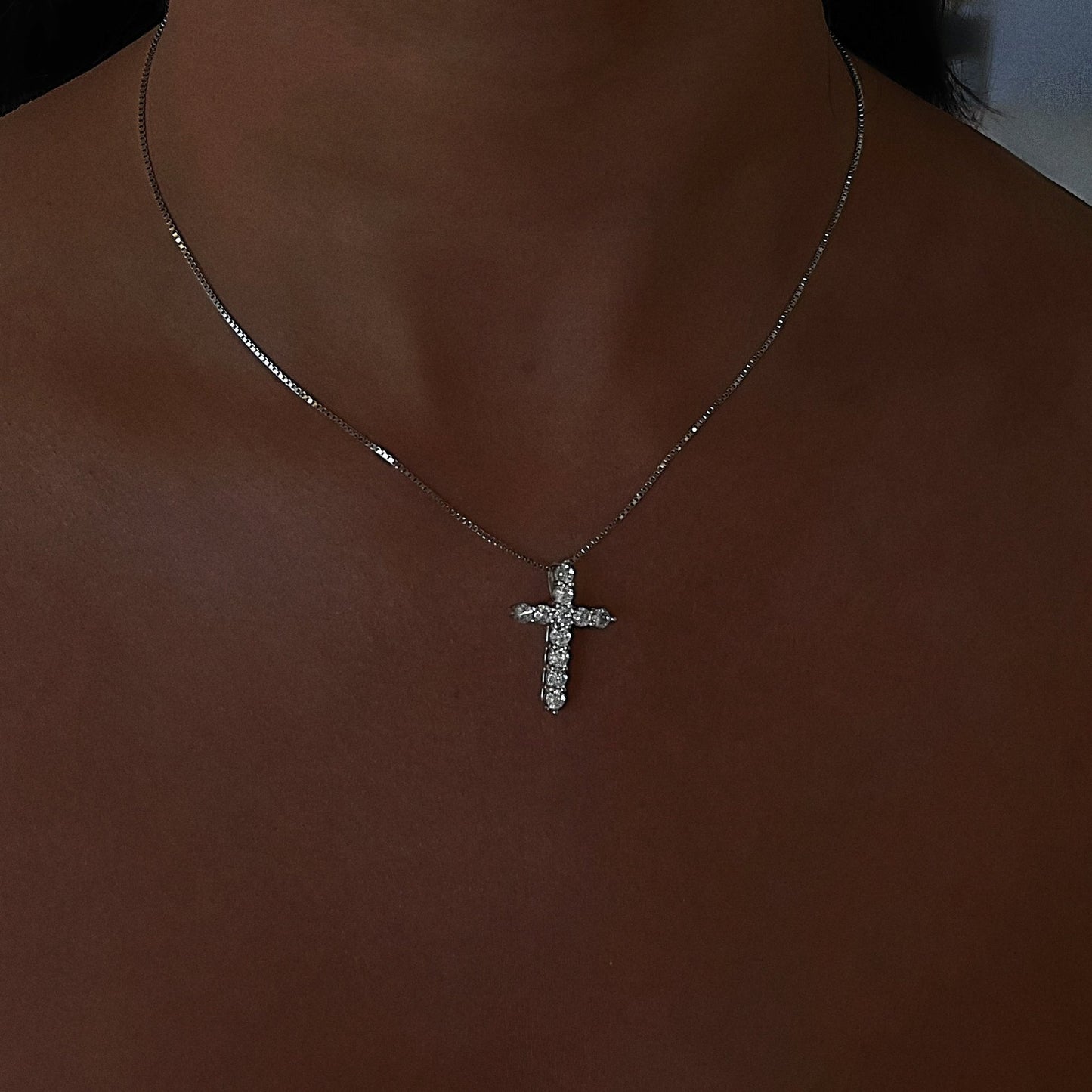 STERLING SILVER CLASSIC CROSS NECKLACE