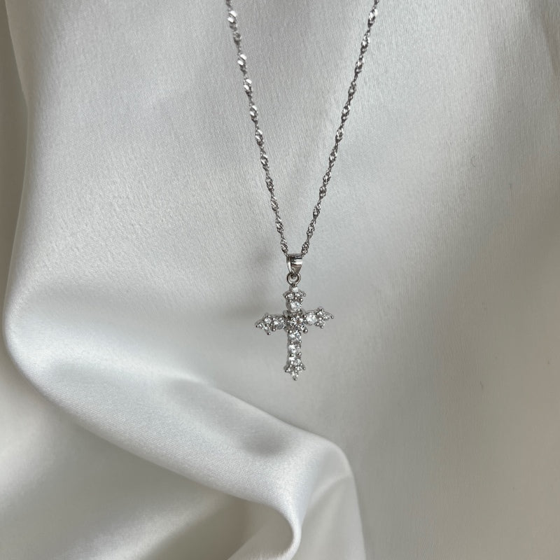 Mini cross discount necklace silver